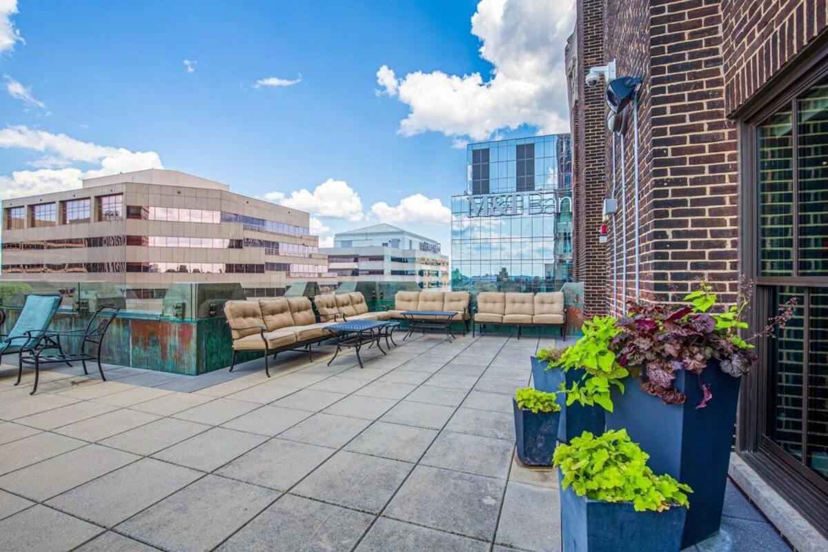 2B 2Ba Luxury Downtown Suite Rooftop Deck & Gym Балтимор Екстер'єр фото